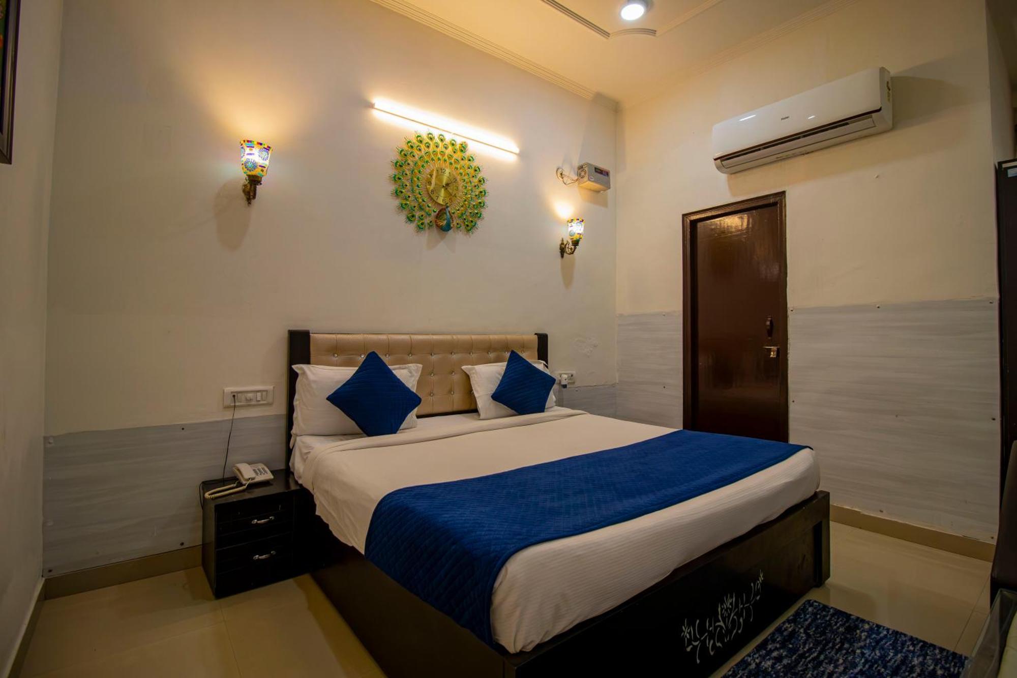 Elegance Resort Vrindavan Exterior photo