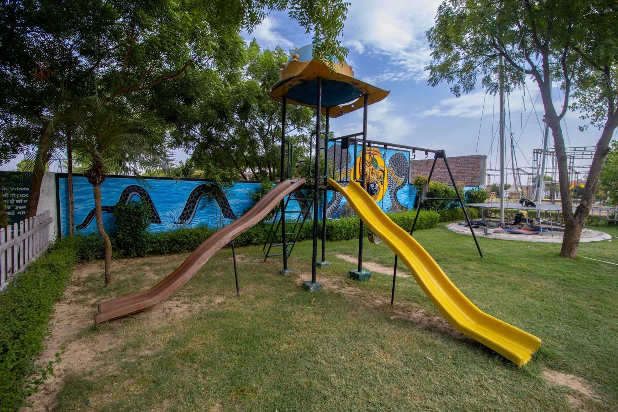 Elegance Resort Vrindavan Exterior photo